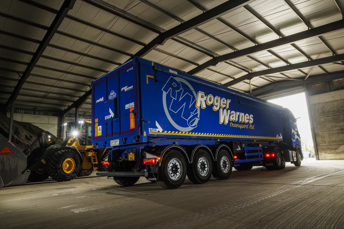 Bulk tipping trailers